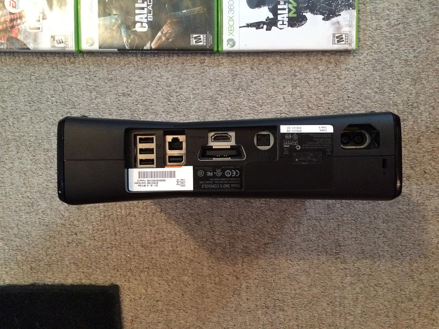 Microsoft S4G-00009 Xbox 360 4GB Black Console Kinect Bundle