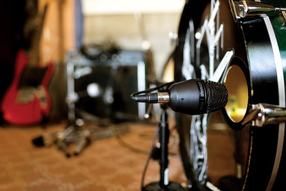 Shure PGA52-XLR Cardioid Dynamic Kick Drum Microphone