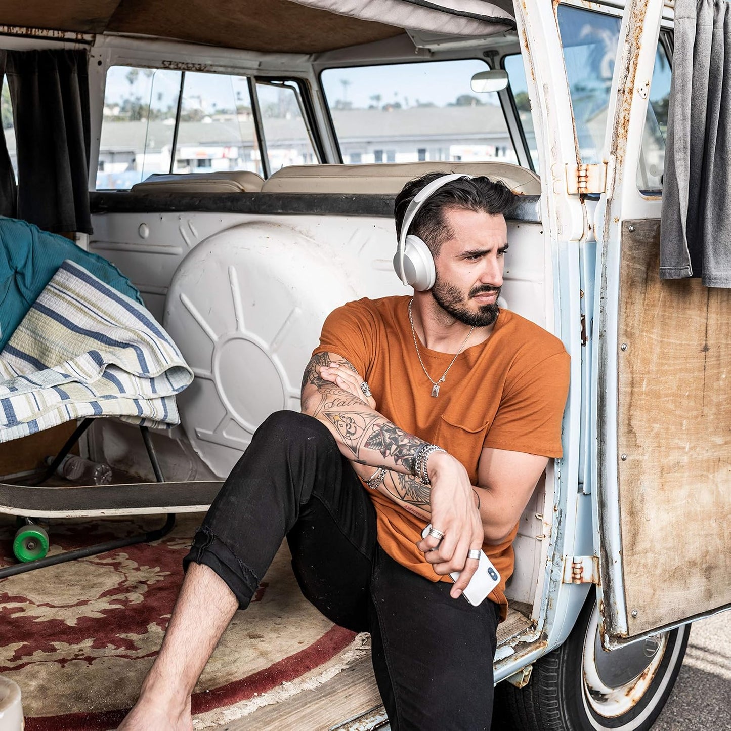 Bose 794297-0300-cr Noise Cancelling Headphones 700 Silver Renewed