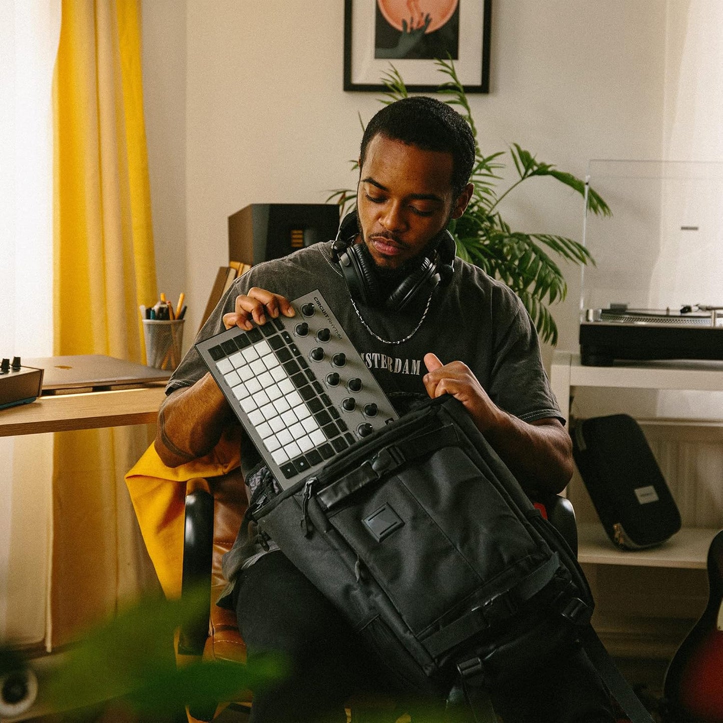 Novation AMS-CIRCUIT-RHYTHM Circuit Rhythm Sampler Groovebox