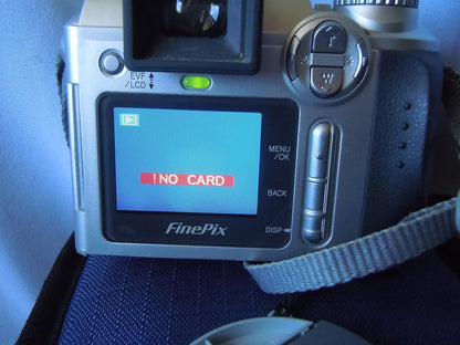 Fujifilm V-4401 FinePix 3800 3MP Digital Camera