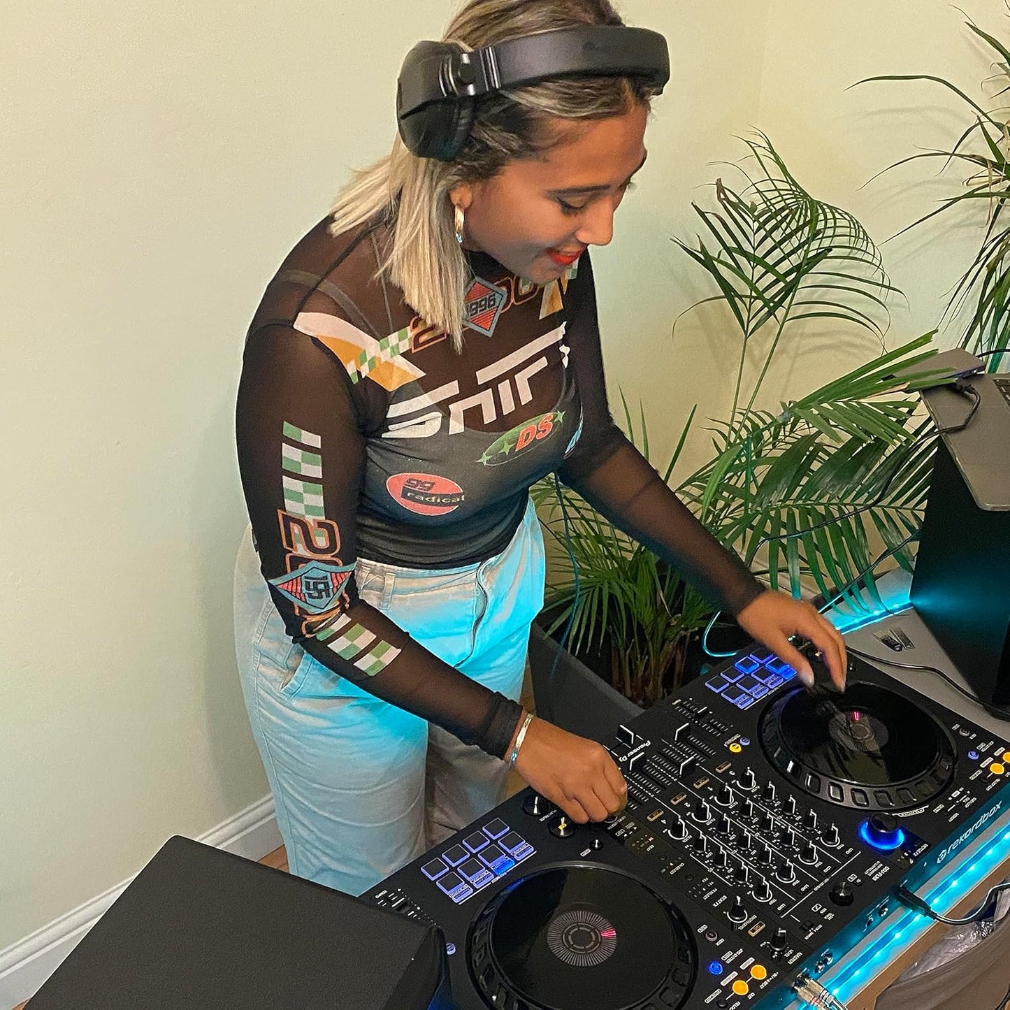 Pioneer DJ DDJ-FLX6PDJ 4-Deck Rekordbox Serato Controller