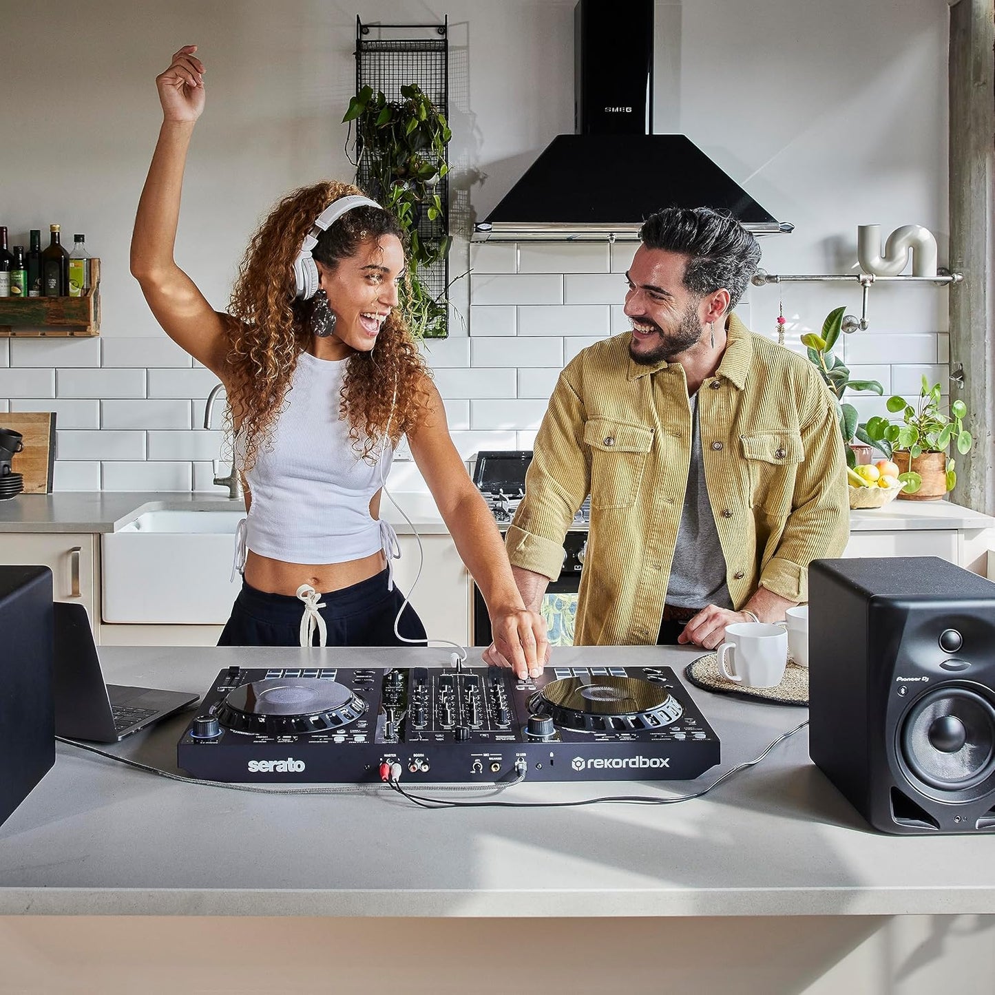 Pioneer DJ DDJ-FLX6PDJ 4-Deck Rekordbox Serato Controller
