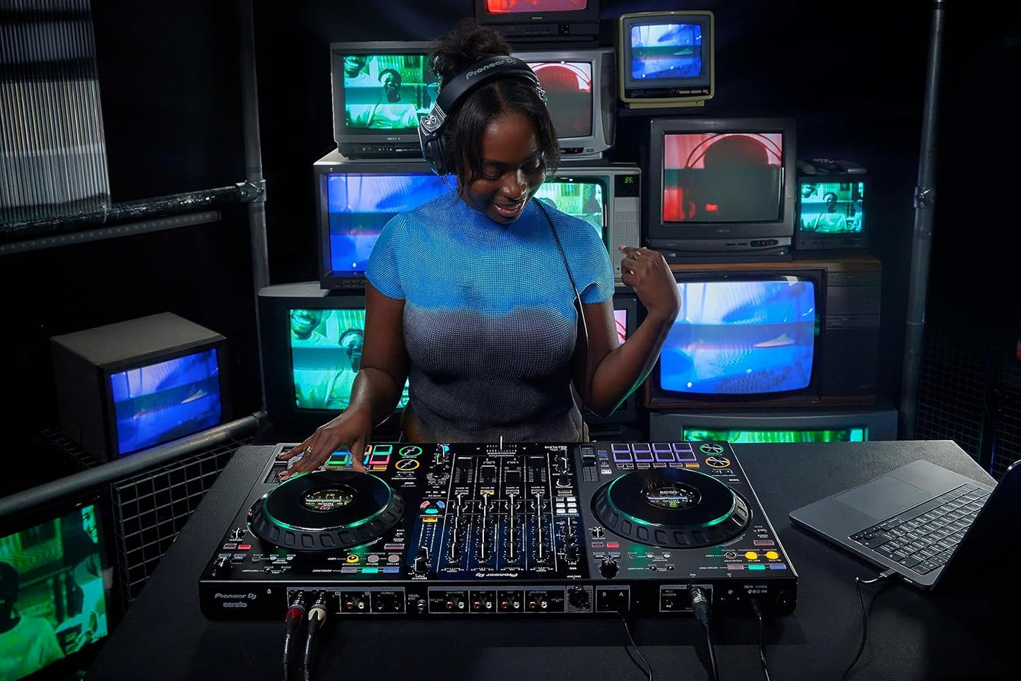 Pioneer DJ DDJ-FLX10 4-Deck DJ Controller