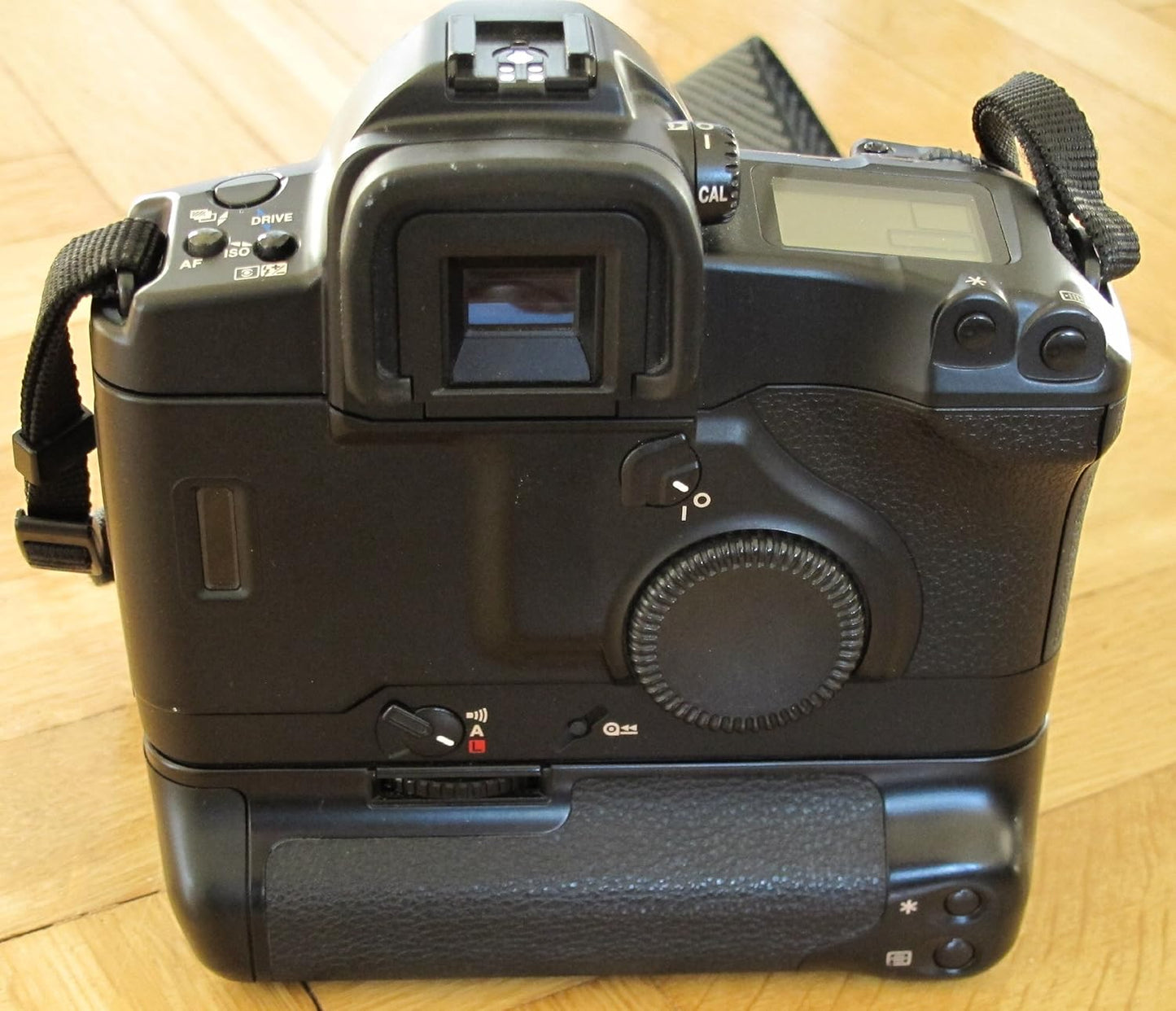 Canon 2051A001 EOS 3 [Film] SLR Camera (Used)
