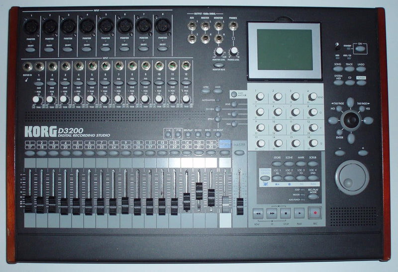 Korg D1600 Digital Recording Studio Console — main product image