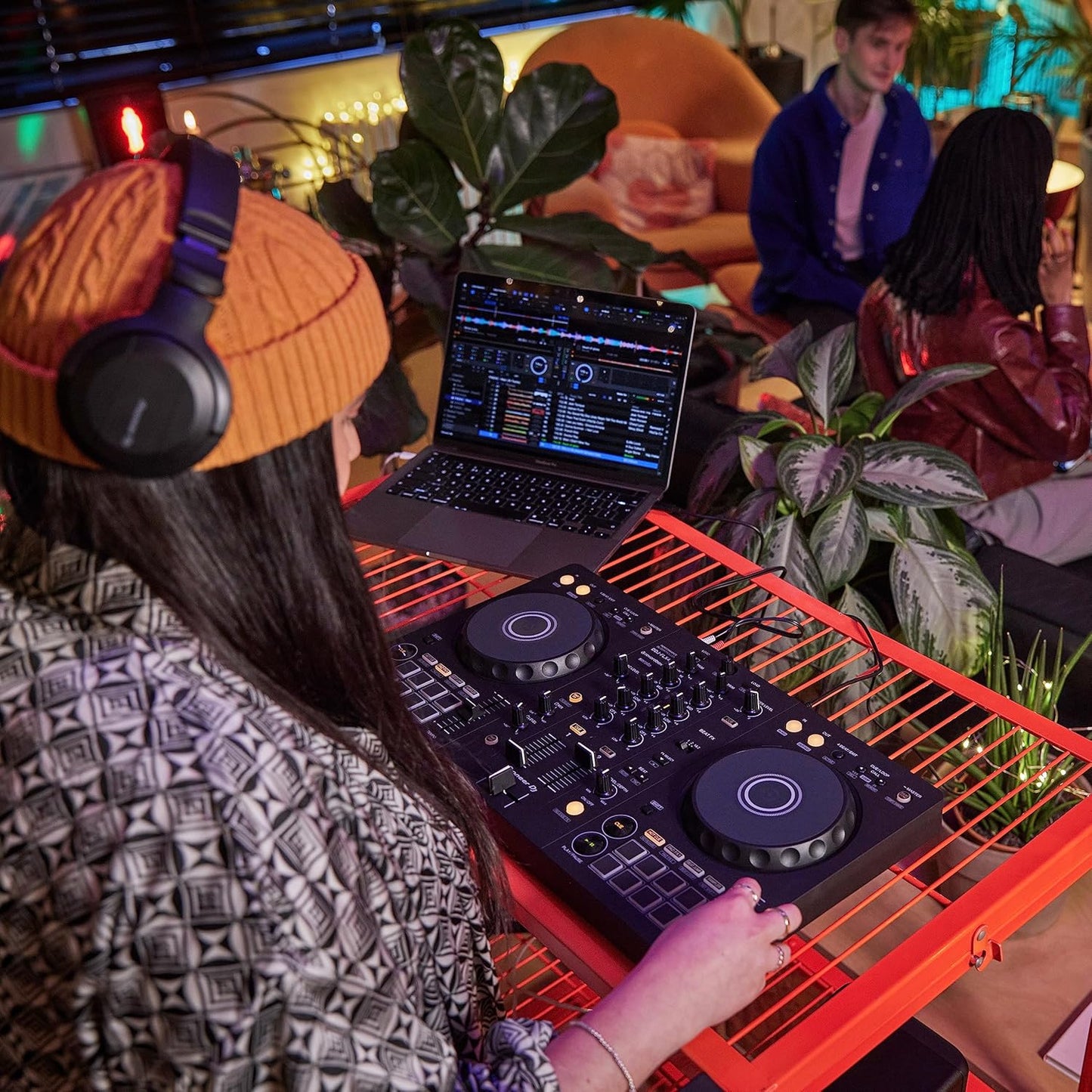 Pioneer DJ DDJ-FLX4 2-Deck DJ Controller