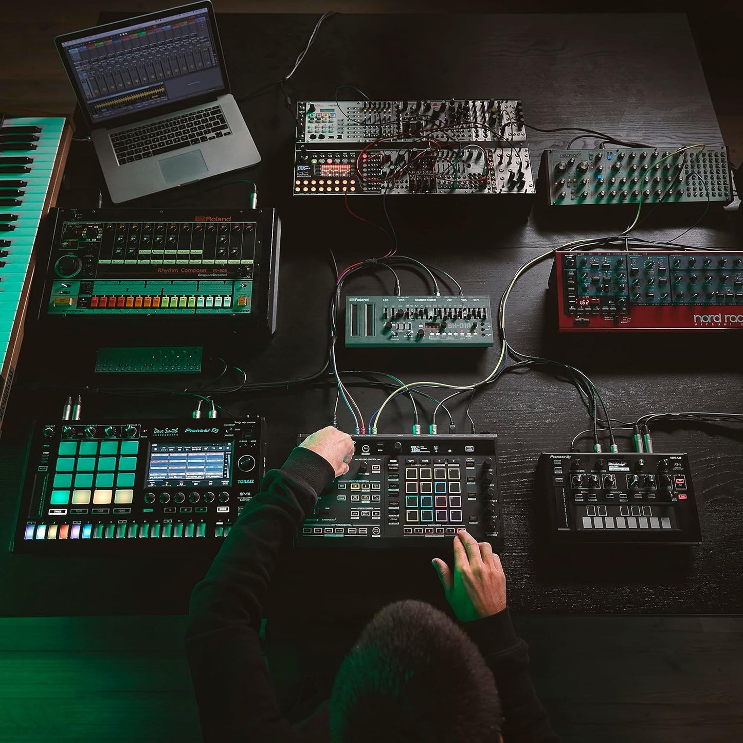 Pioneer DJ TORAIZ SQUID Multitrack Production Sequencer
