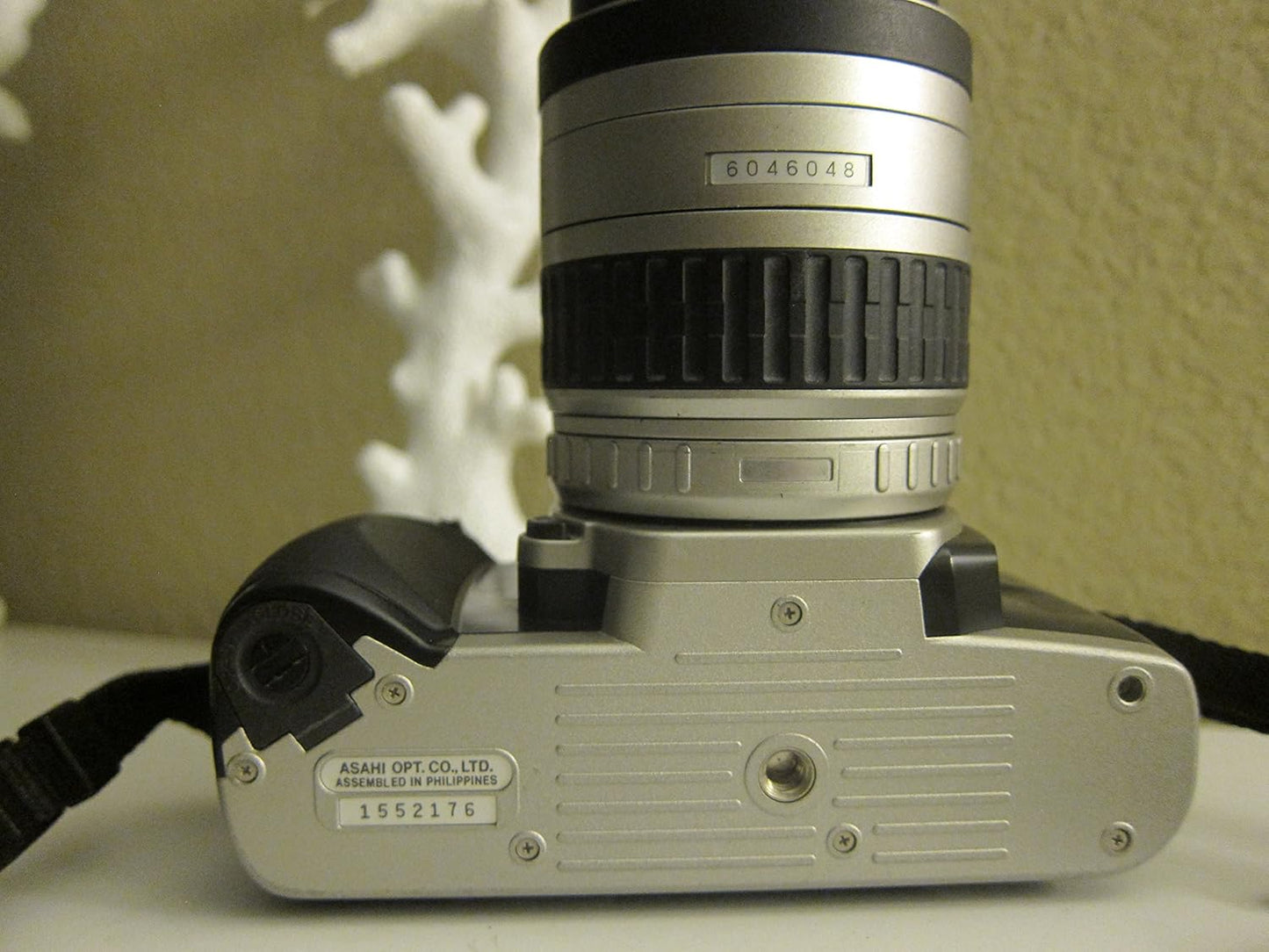 Pentax ZX-30 Quartz Date 35mm SLR Camera Kit