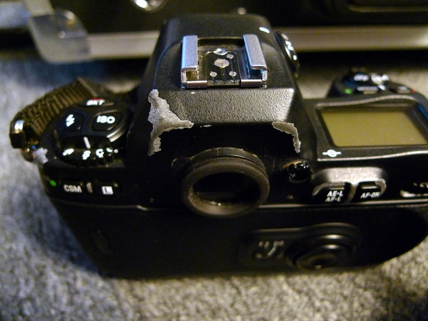 Nikon F100 35mm SLR Film Camera Body