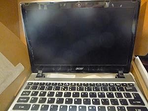 Acer NX.M8AAA.004 Aspire V5 11.6-Inch Laptop - Silver — main product image
