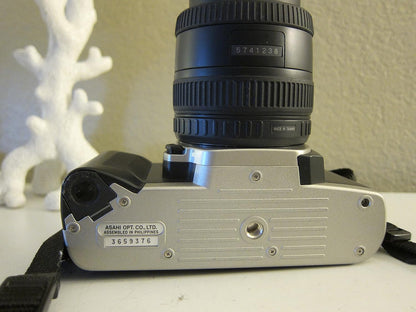 Pentax ZX-M 35mm SLR Camera Kit Lens
