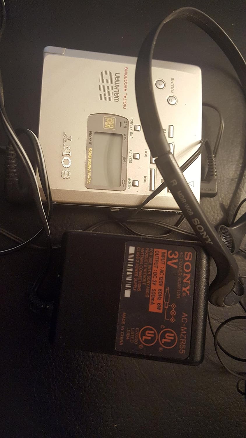 Sony MZ-R55 Portable MiniDisc Player - Recorder with Mega Bass