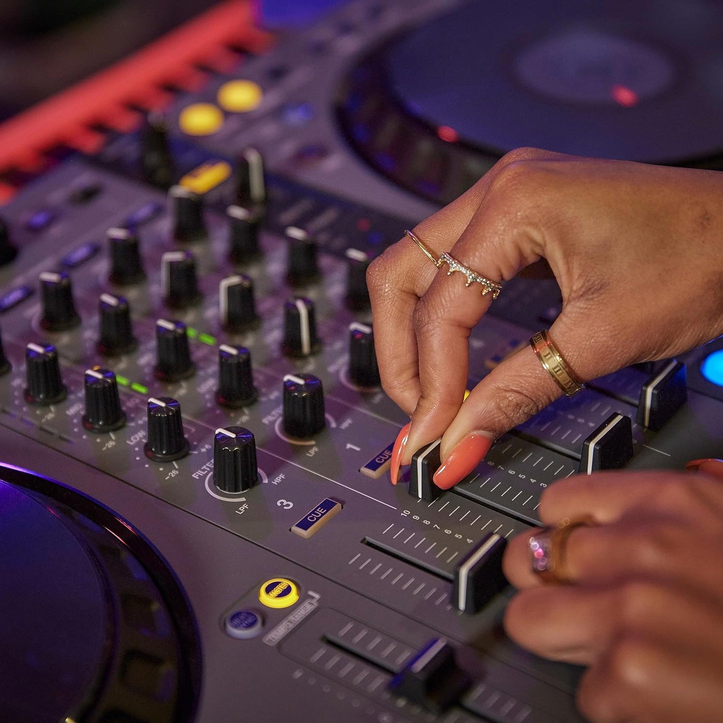 Pioneer DJ DDJ-FLX6-GT 4-Deck DJ Controller - Graphite