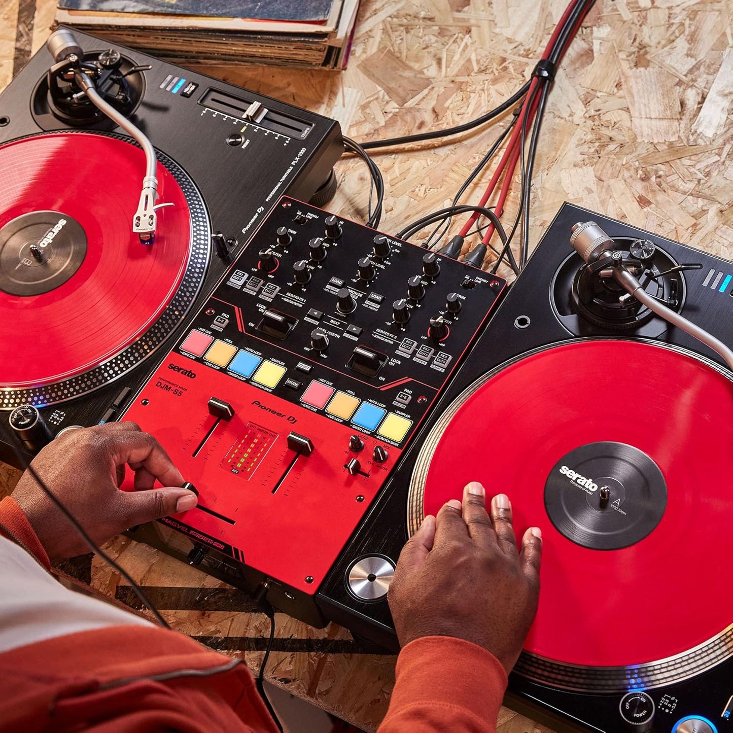 Pioneer DJ DJM-S5 Serato DJ 2-Channel Mixer