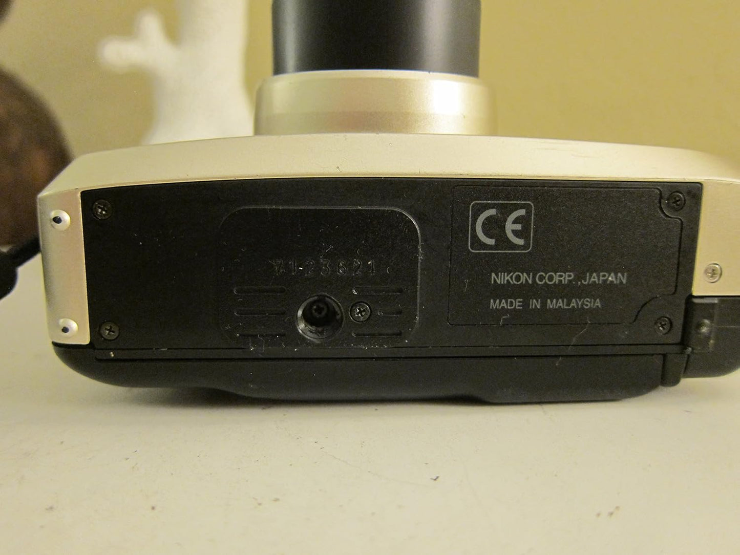 Nikon 792101 One Touch 90s QD Zoom 35mm Camera