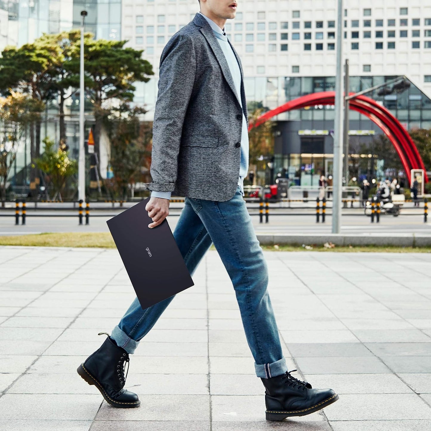 LG 17Z90P-K.AAB8U1 Gram 17" Laptop Ultra 7 2TB SSD