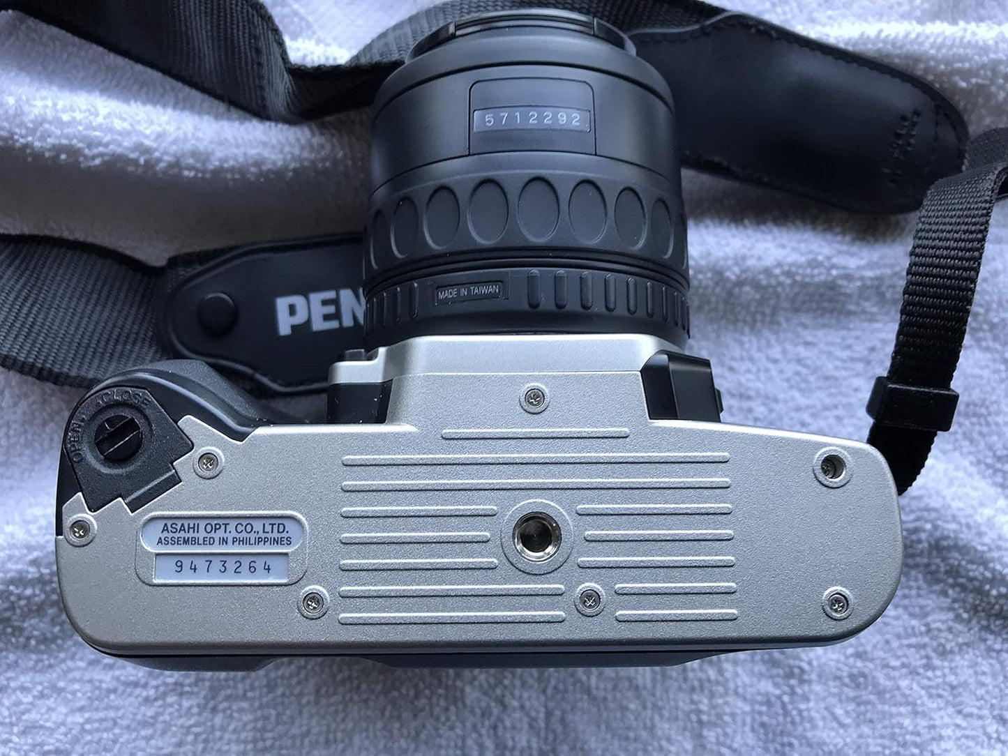 Pentax ZX-7 35mm SLR Film Camera Kit Renewed