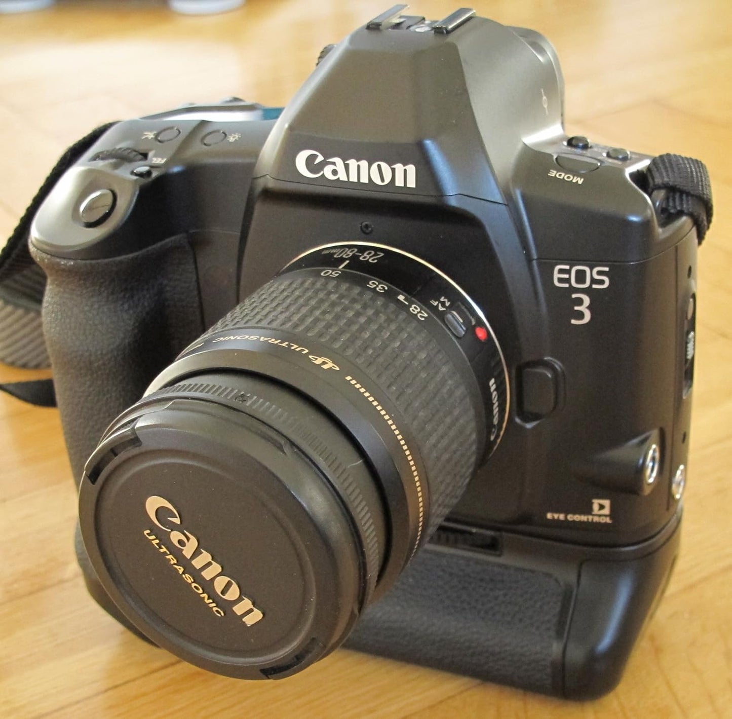Canon 2051A001 EOS 3 [Film] SLR Camera (Used)