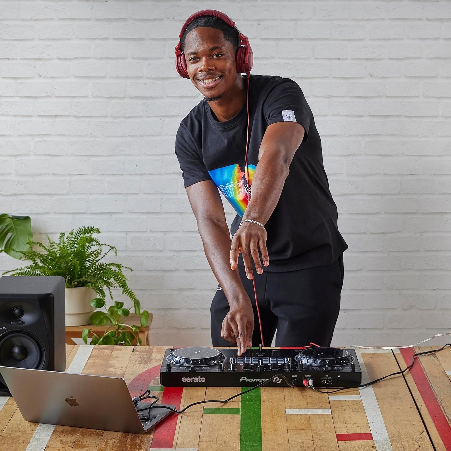 Pioneer DJ DDJ-REV1 2-Deck Serato DJ Controller