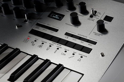 Korg MINILOGUE 4-Voice Analog Synth with Presets