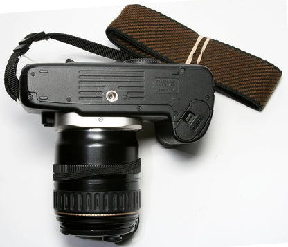 Canon CC4393 EOS Elan IIE 35mm SLR Camera Kit 28-80mm Lens