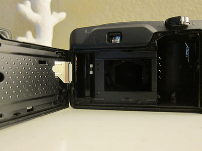 Pentax EZY-R IQ Zoom 35mm Point & Shoot Camera