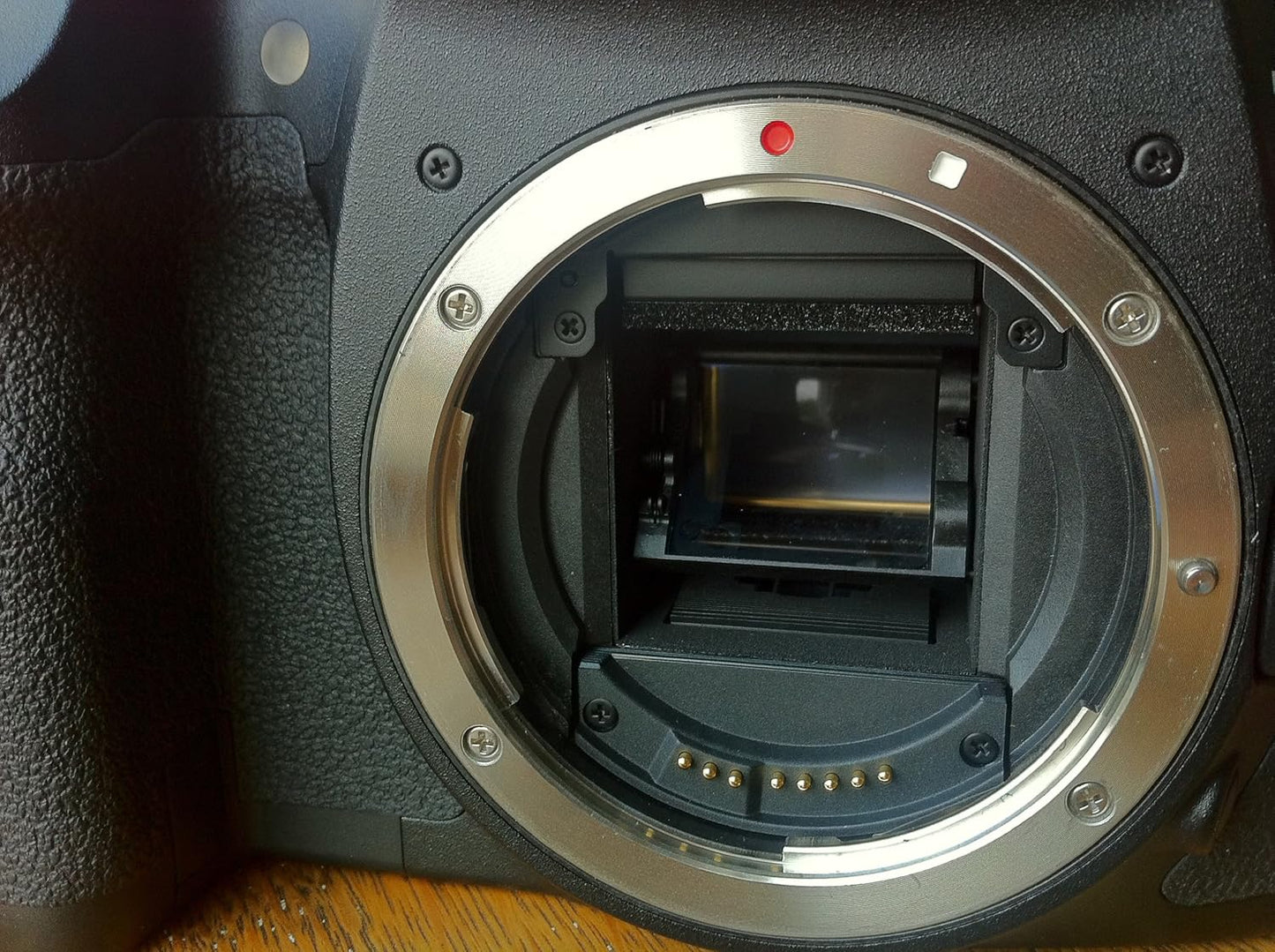 Canon 3814B004-cr EOS 7D 18MP DSLR Body (Renewed)