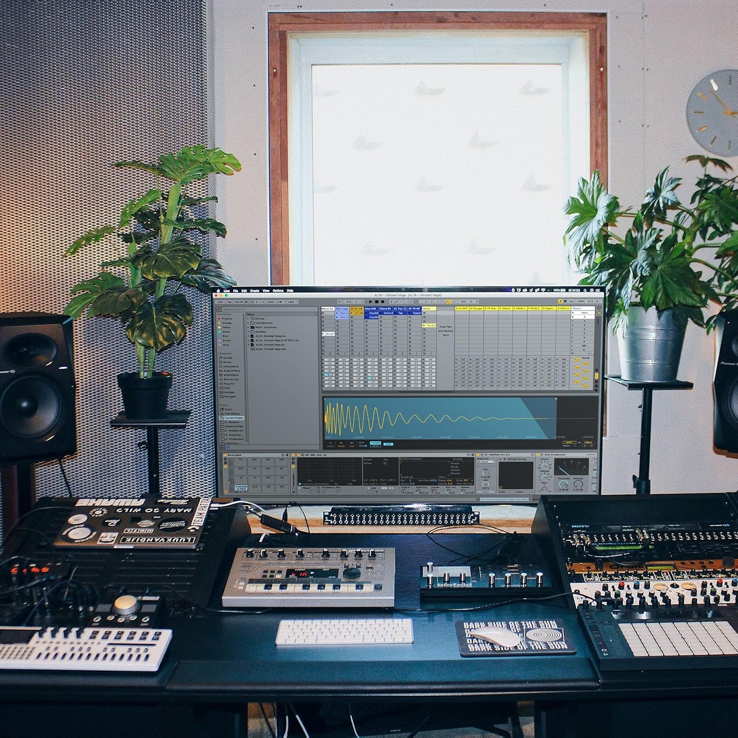 Pioneer DJ VM-50 5.25-inch Active Studio Monitor - Black