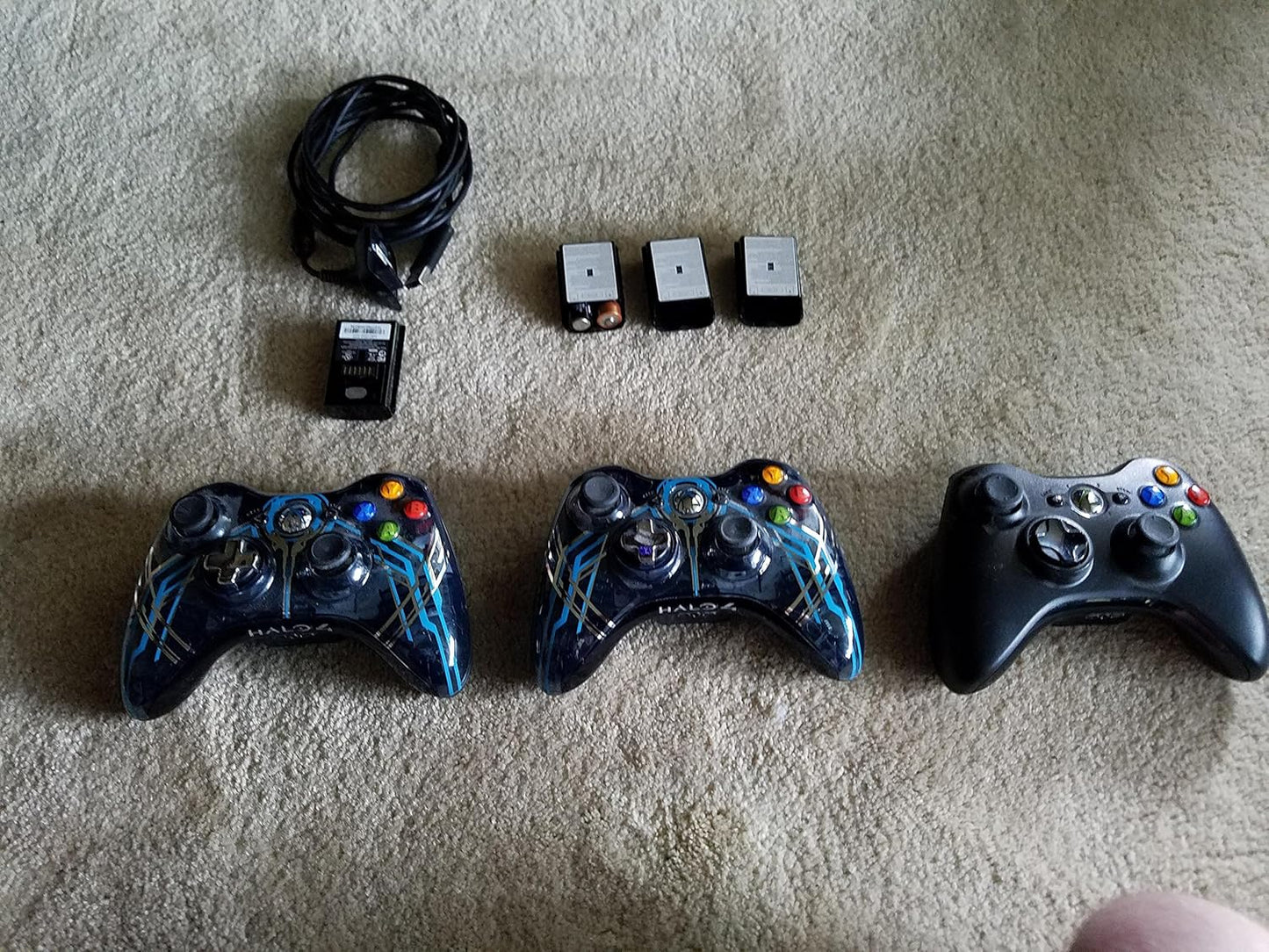 Microsoft Xbox 360 Limited Edition Halo 4 Bundle